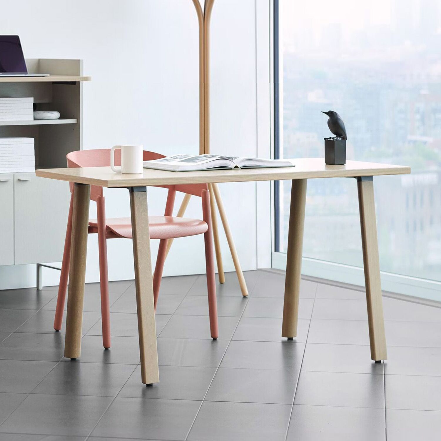 Emote Table – Teknion Store US